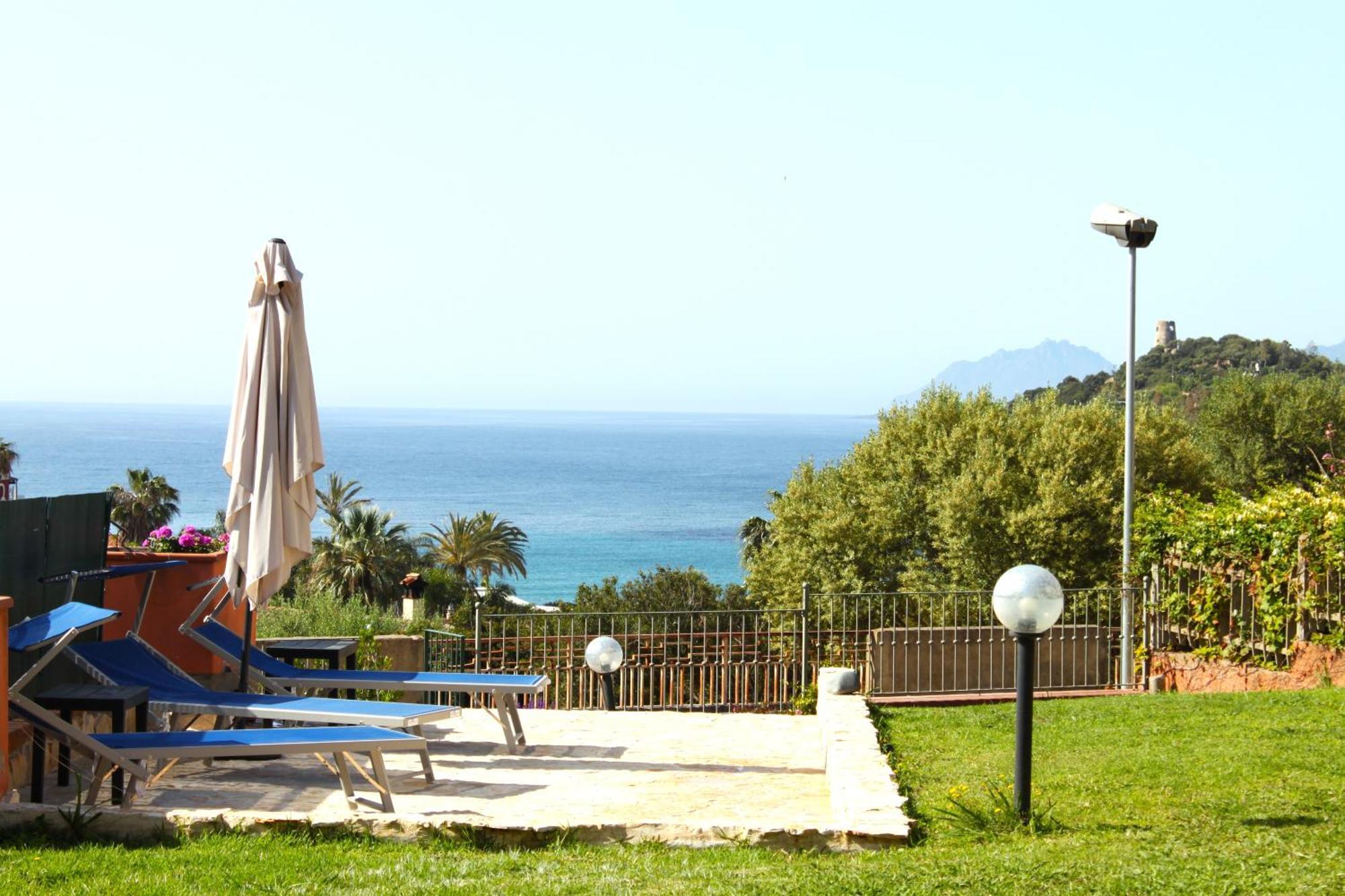 Arbatax Le Terrazze Sul Mare Aparthotel Bagian luar foto