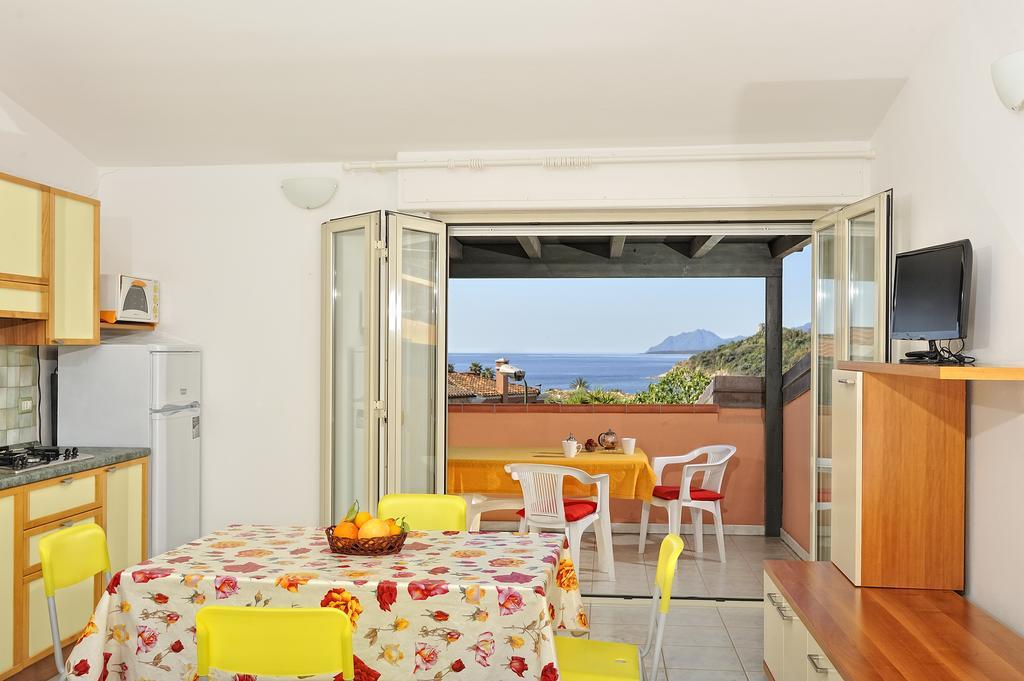 Arbatax Le Terrazze Sul Mare Aparthotel Ruang foto